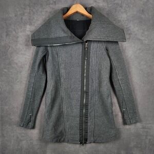 Lululemon Virasana Blanket Wrap Jacket Womens 2‎ Gray Asymmetrical Zip Up Cozy